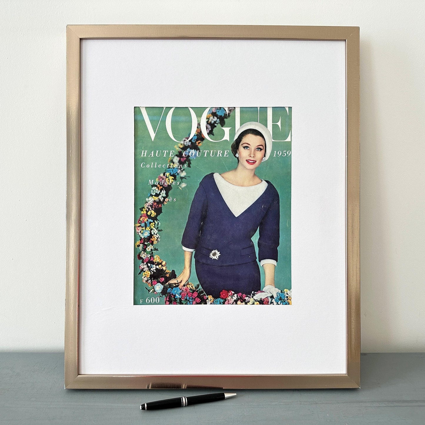 Authentic Vintage 1959 Vogue Suzy Parker Cover: Rare Original French Fashion Magazine