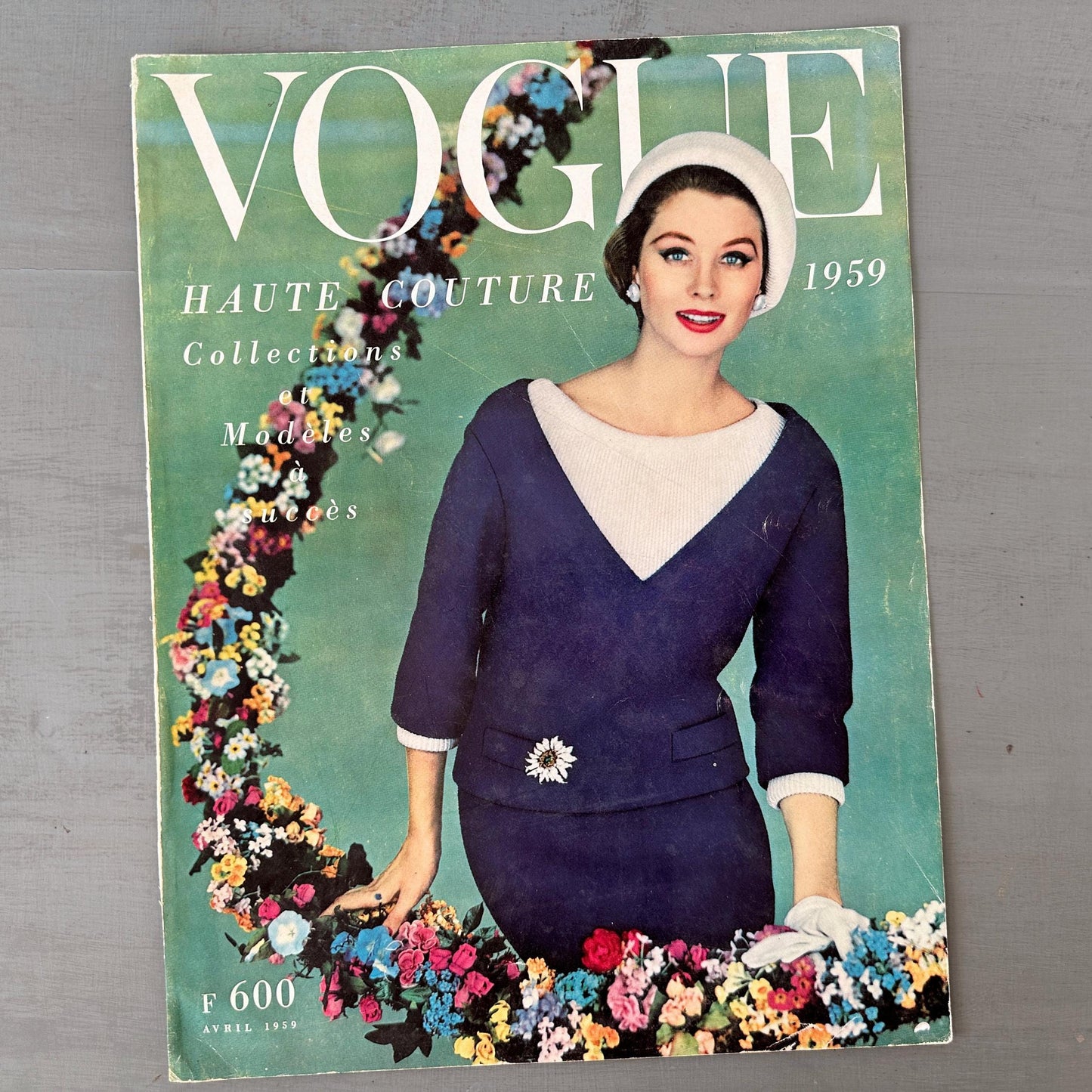 Authentic Vintage 1959 Vogue Suzy Parker Cover: Rare Original French Fashion Magazine